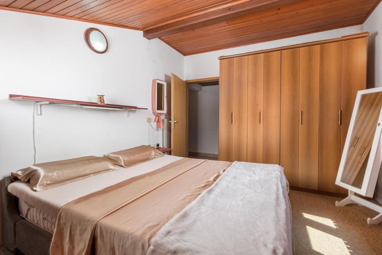 Apartment Magda With A Parking Space And Sea View Rijeka Eksteriør bilde